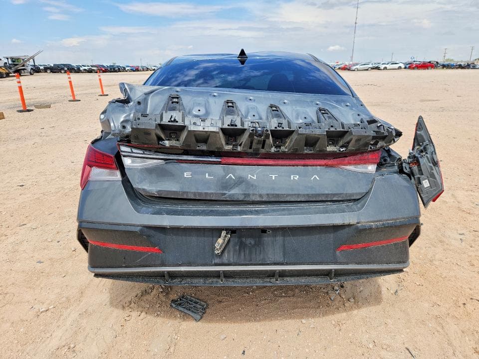 2025 HYUNDAI ELANTRA SEL 6