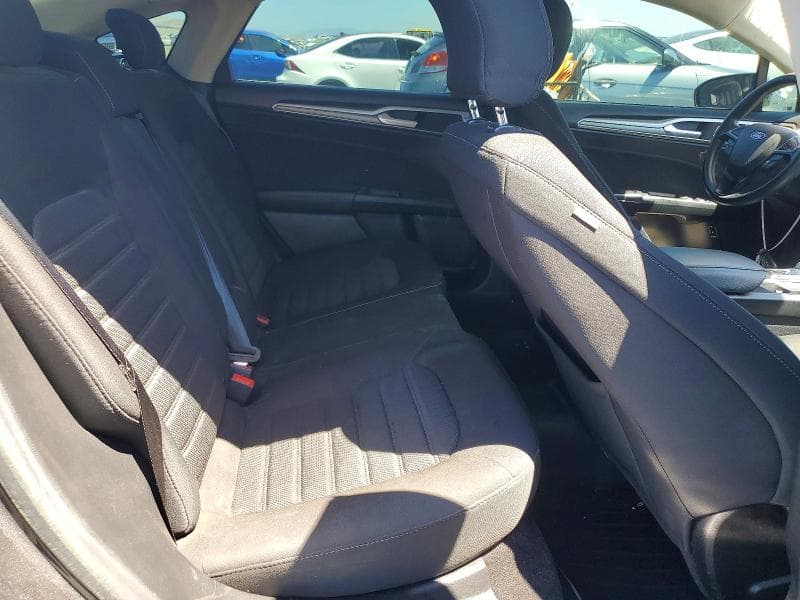 2019 FORD FUSION SE 10