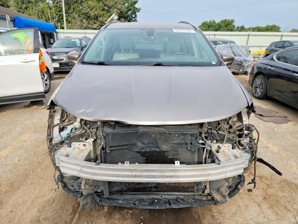 2017 CHRYSLER PACIFICA TOURING L 5