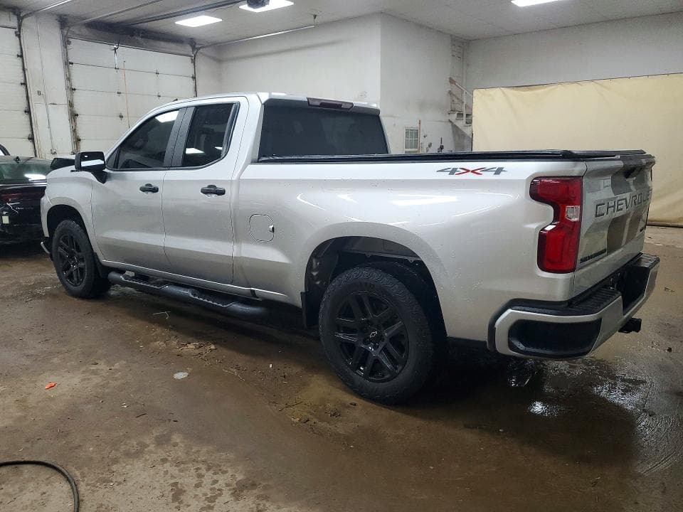 2021 CHEVROLET SILVERADO K1500 CUSTOM 2