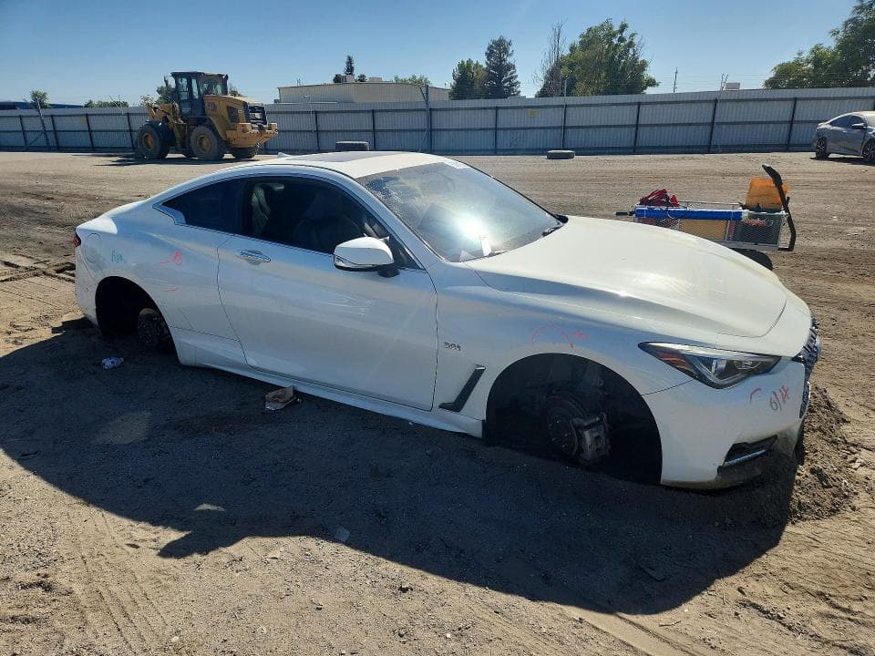 2018 INFINITI Q60 3.0T LUXE 4