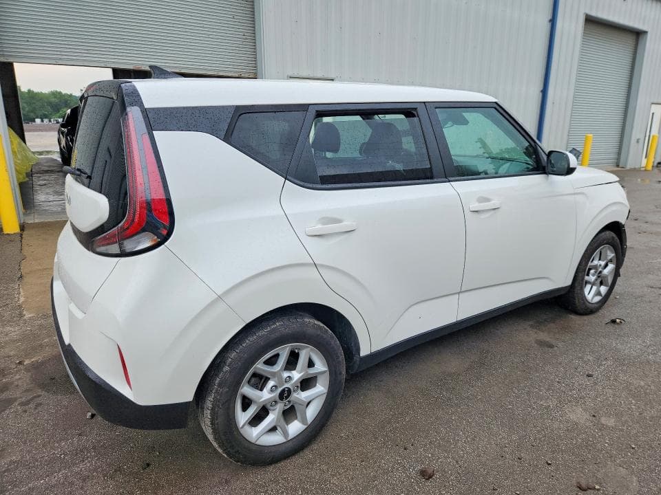 2024 KIA SOUL LX 3