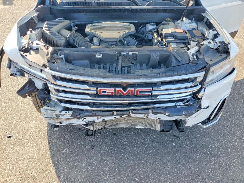 2022 GMC ACADIA SLT 12