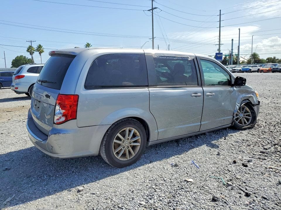 2019 DODGE GRAND CARAVAN SE 3