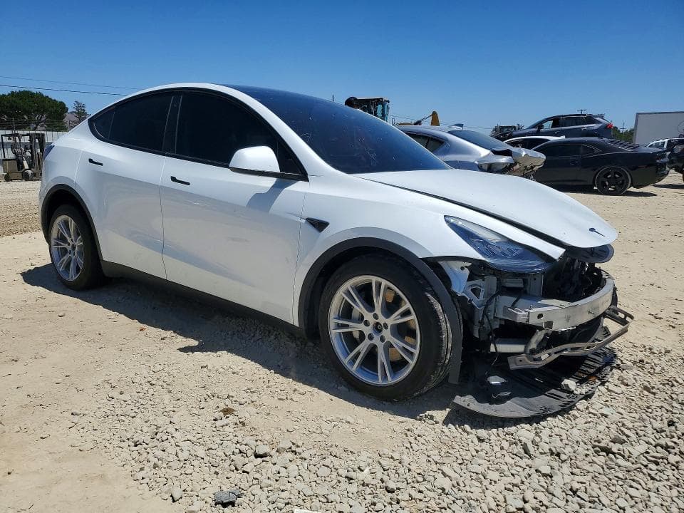 2022 TESLA MODEL Y 4