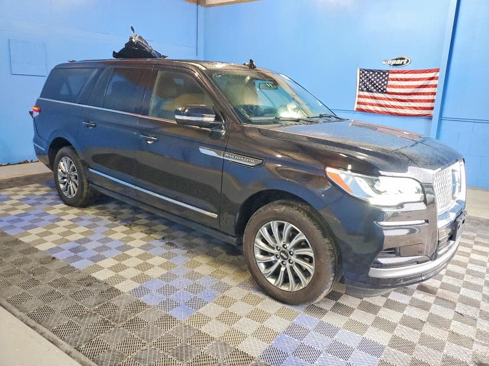 2024 LINCOLN NAVIGATOR L 4