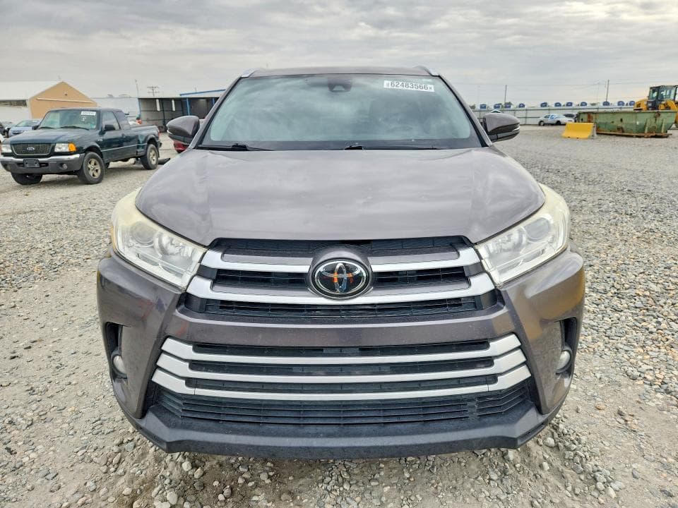 2017 TOYOTA HIGHLANDER XLE 5