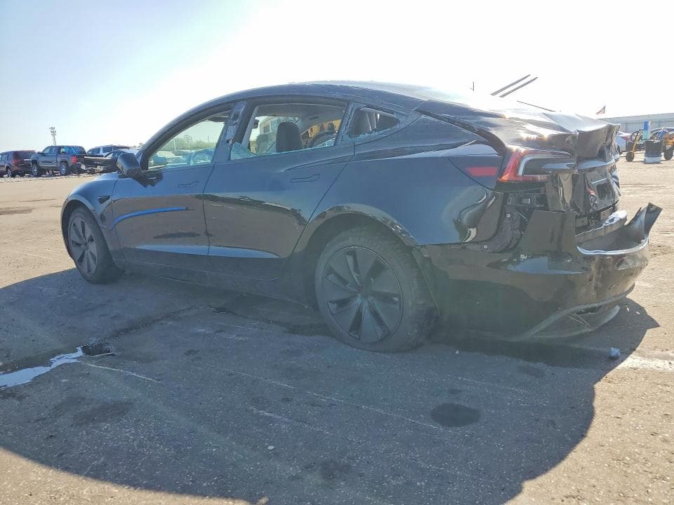 2026 TESLA MODEL 3 2