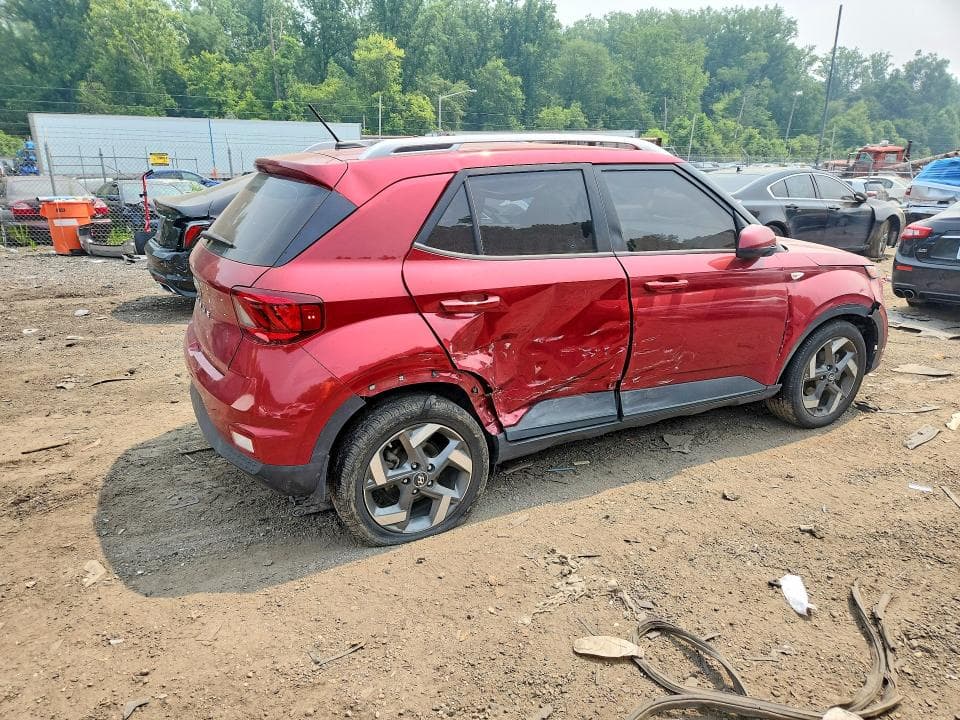 2024 HYUNDAI VENUE LIMITED 3