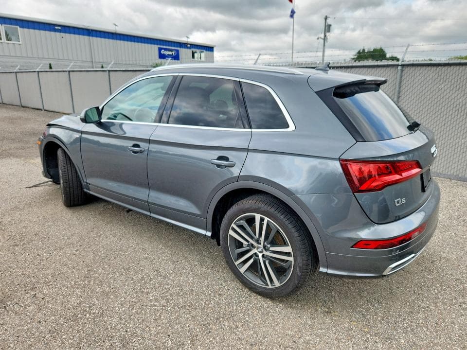 2020 AUDI Q5 TITANIUM PREMIUM PLUS 2