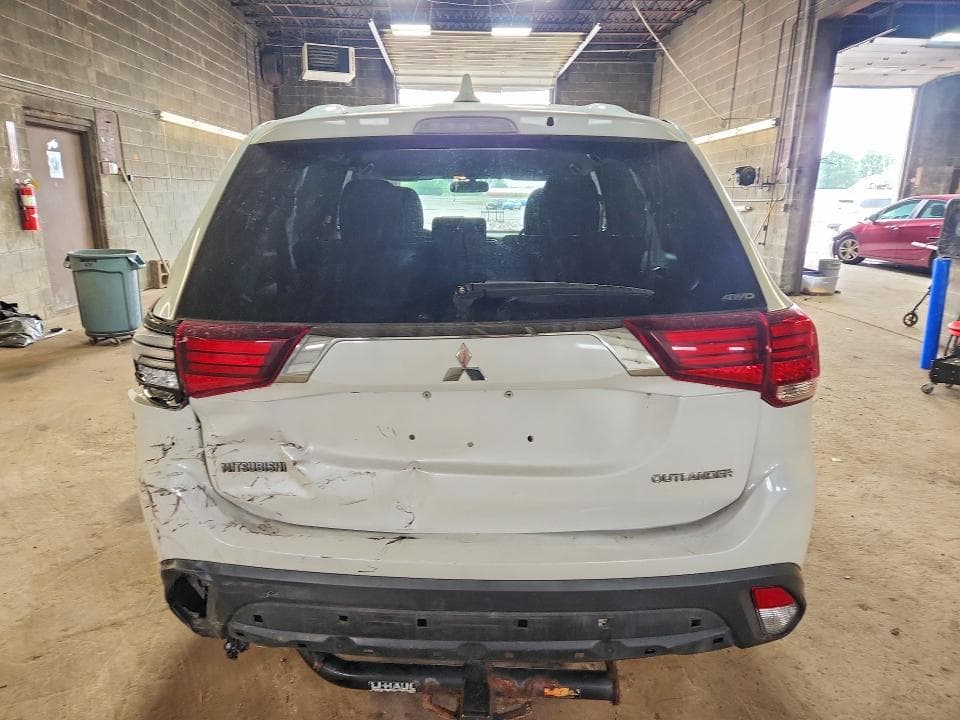 2019 MITSUBISHI OUTLANDER SE 6