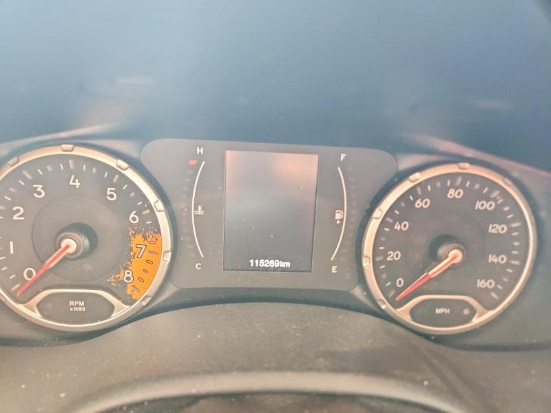 2018 JEEP RENEGADE LATITUDE 9