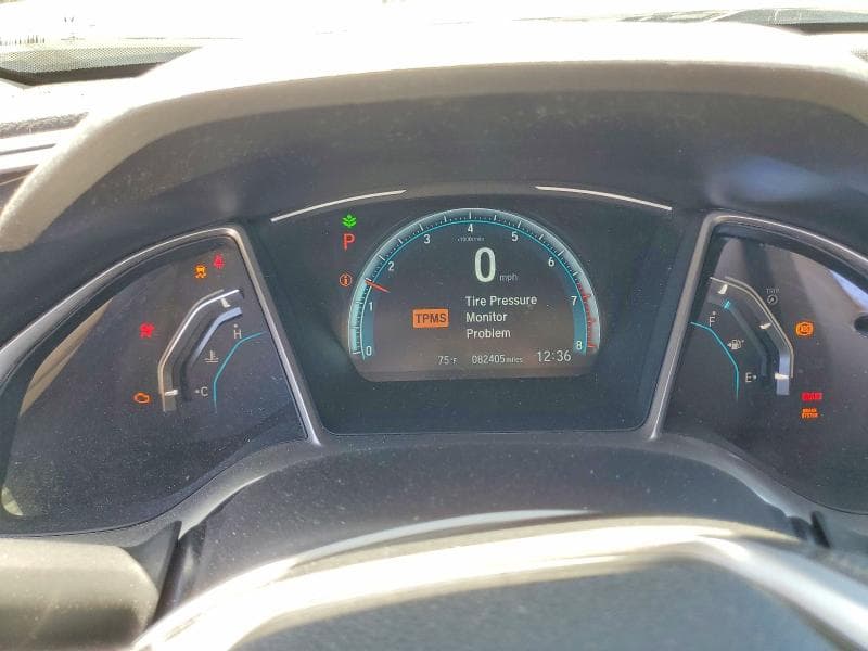 2017 HONDA CIVIC EX 9