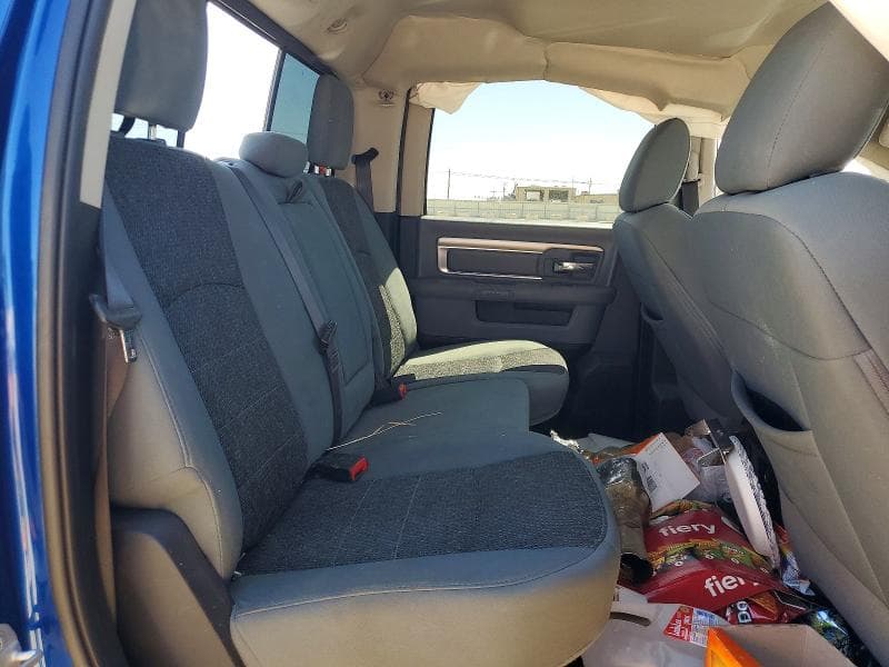 2019 RAM 1500 CLASSIC SLT 10