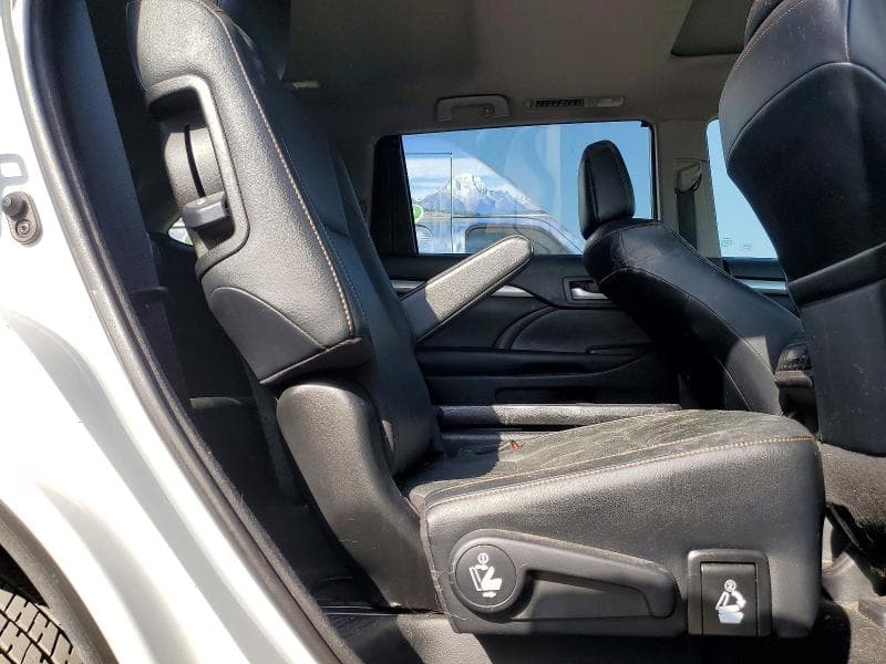 2017 TOYOTA HIGHLANDER XLE 11