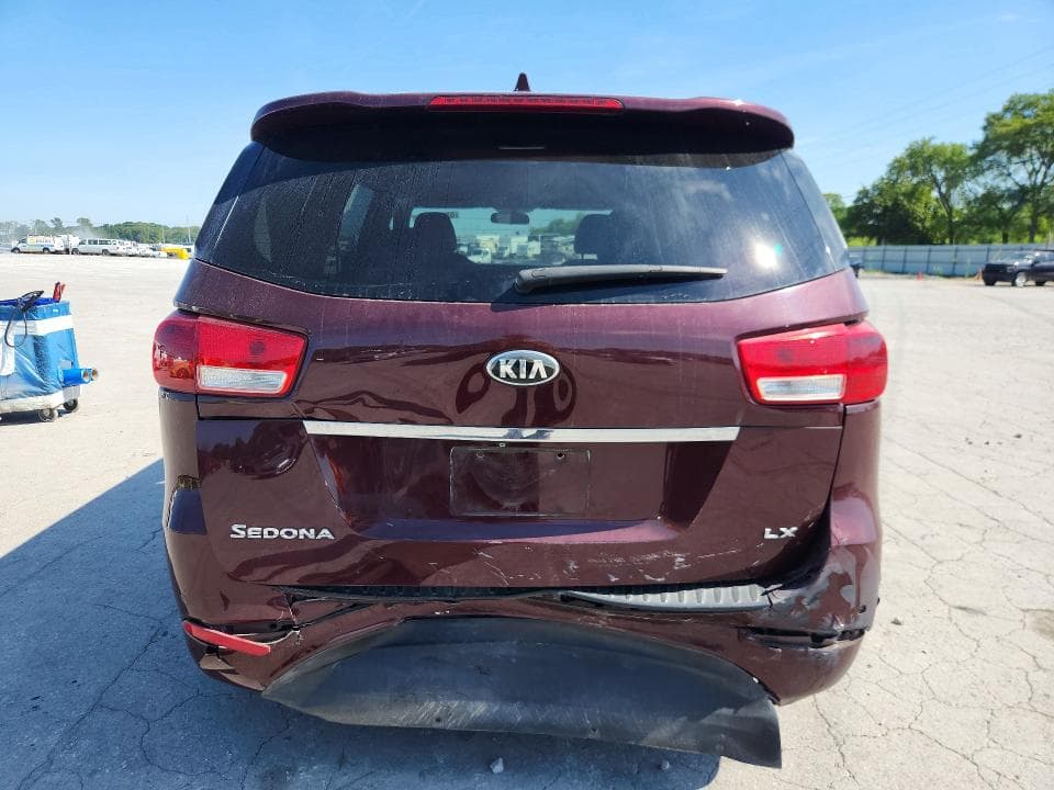2017 KIA SEDONA LX 6