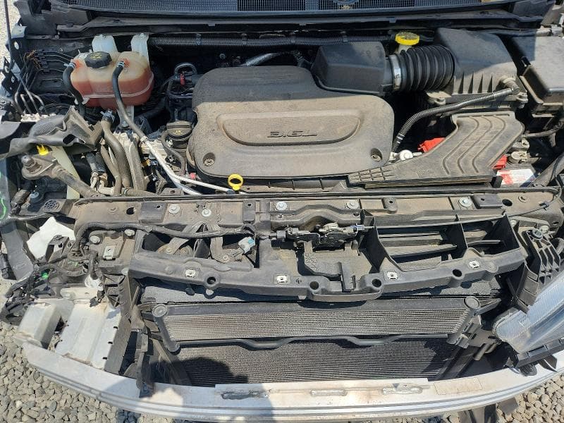 2021 CHRYSLER VOYAGER LXI 12