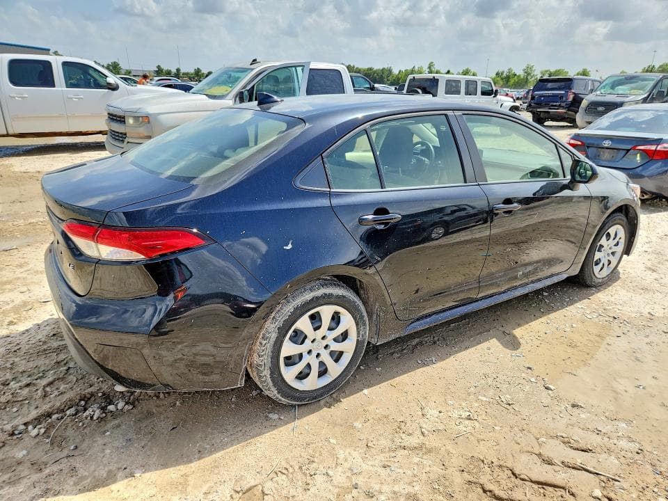2023 TOYOTA COROLLA LE 3