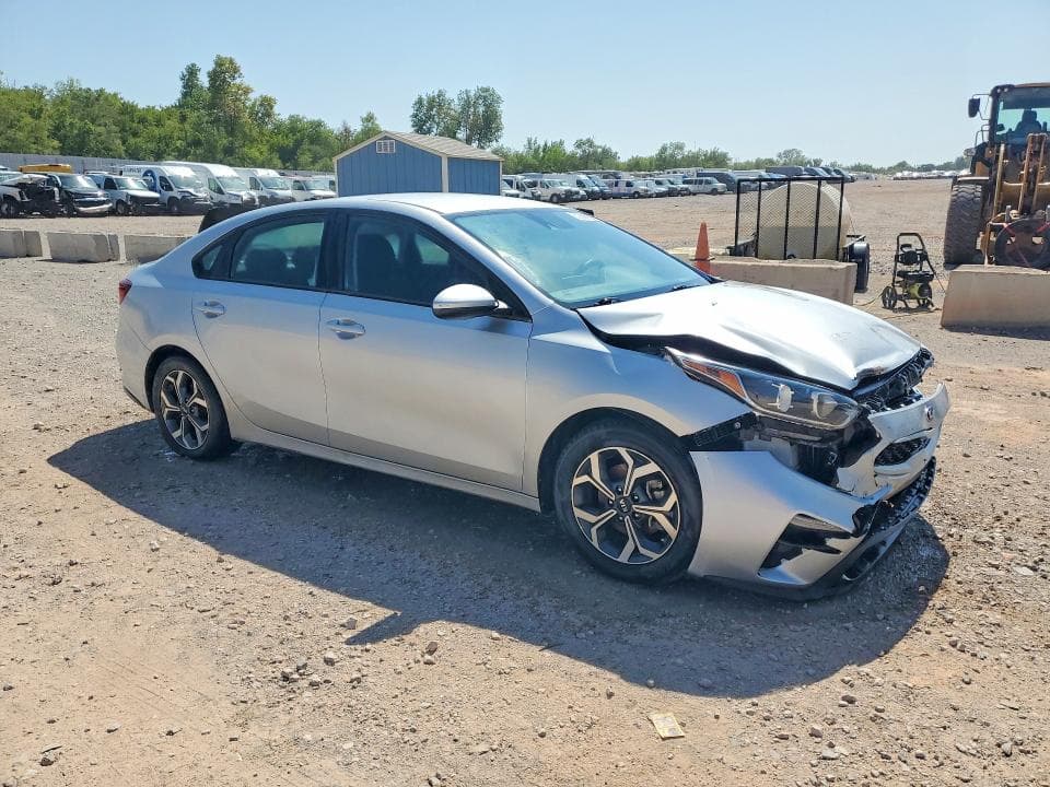 2021 KIA FORTE LXS 4