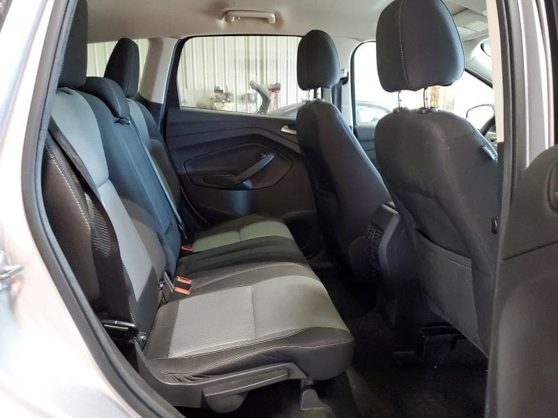 2017 FORD ESCAPE SE 11