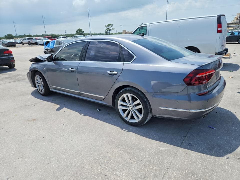 2018 VOLKSWAGEN PASSAT SEL PREMIUM 2