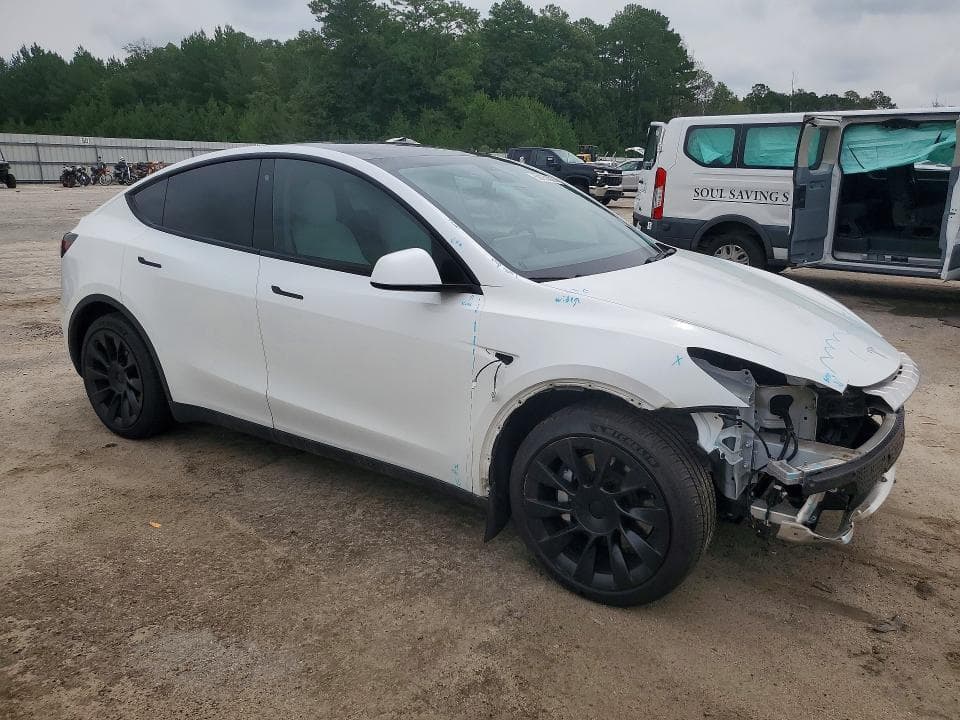 2020 TESLA MODEL Y 4
