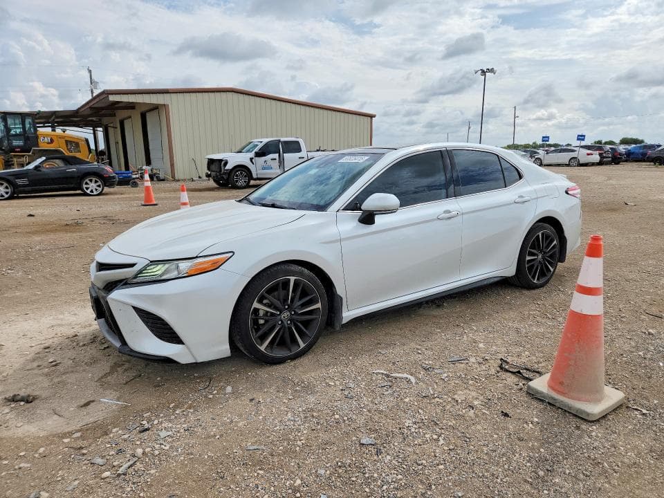 2020 TOYOTA CAMRY XSE - 1