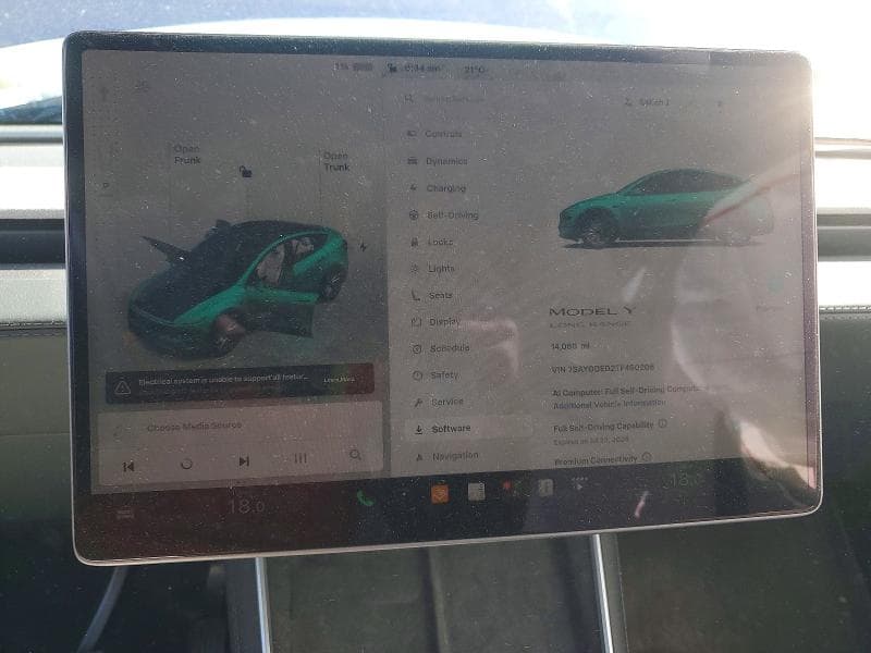 2026 TESLA MODEL Y 9