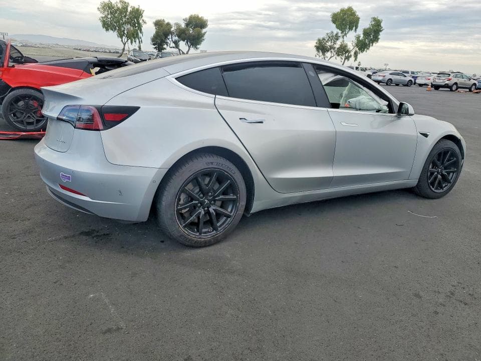 2018 TESLA MODEL 3 3
