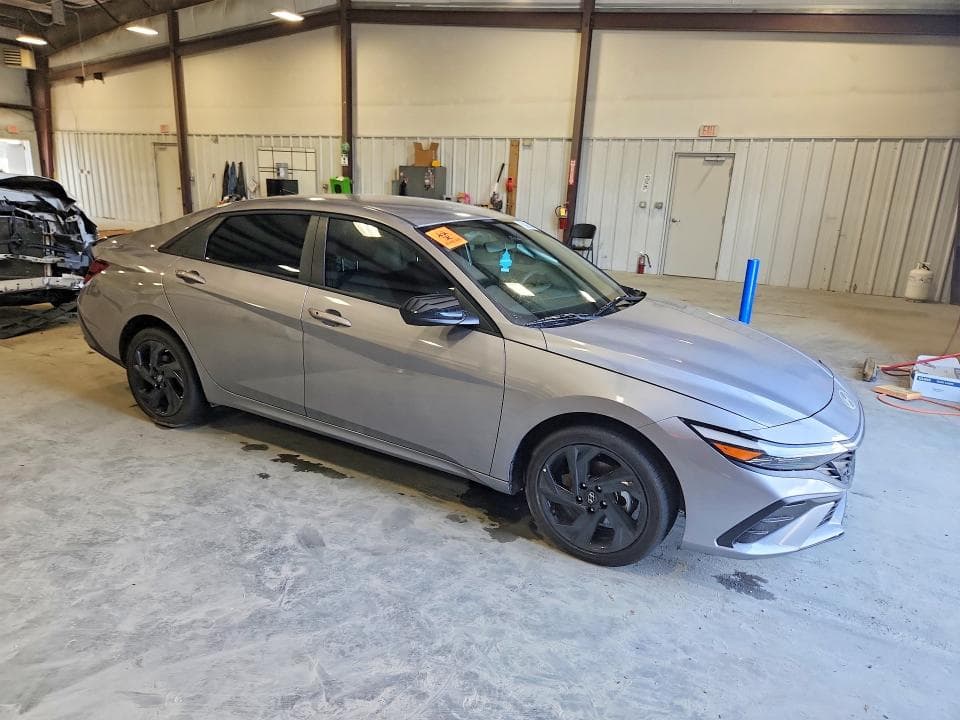 2026 HYUNDAI ELANTRA HYBRID SEL SPORT 4