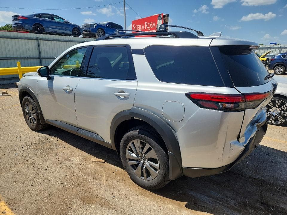 2024 NISSAN PATHFINDER SV 2