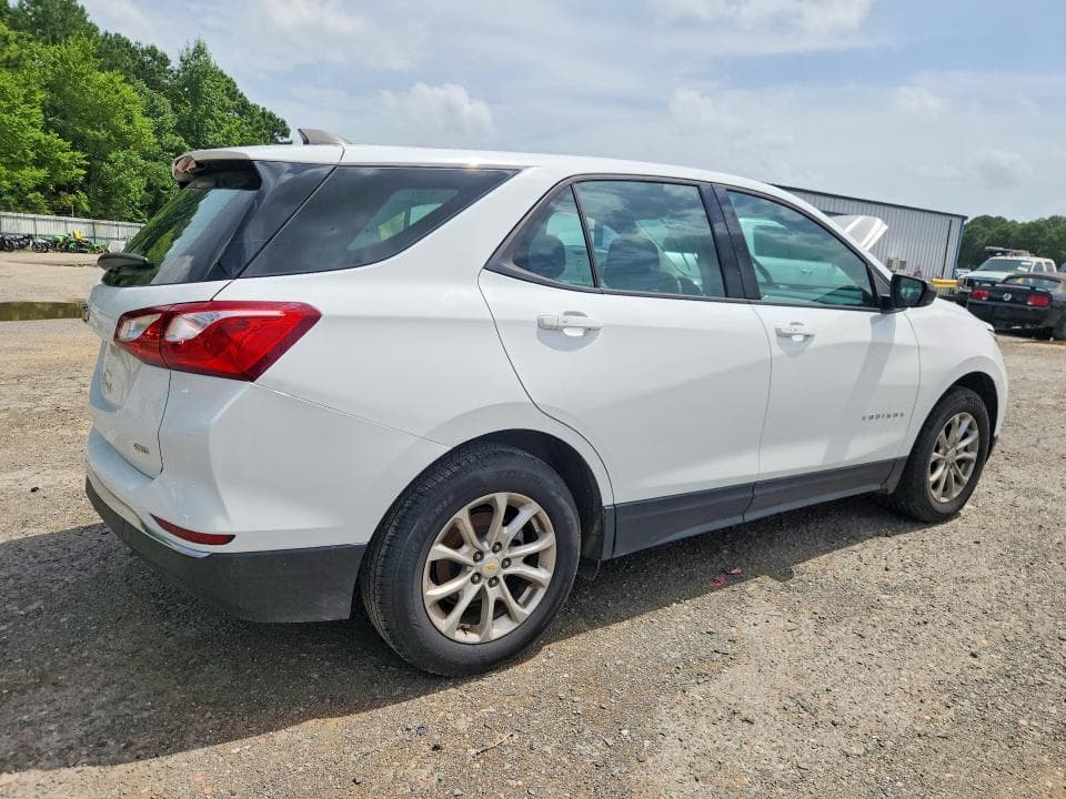 2018 CHEVROLET EQUINOX LS 3