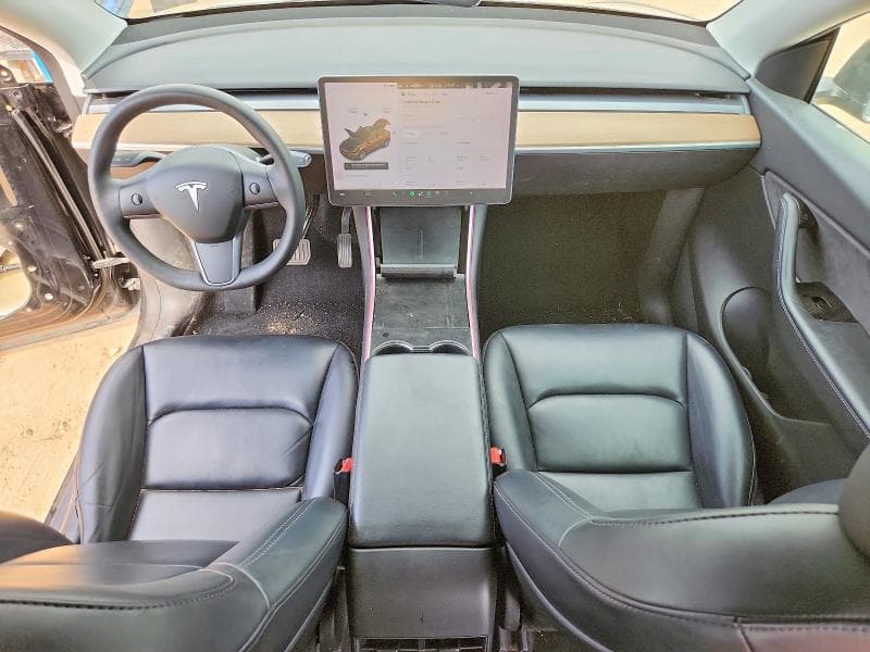 2021 TESLA MODEL Y 8