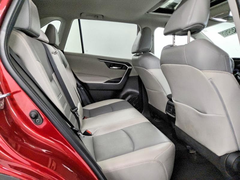 2022 TOYOTA RAV4 XLE PREMIUM 11