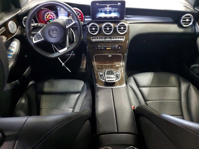 2018 MERCEDES-BENZ GLC 300 4MATIC 8
