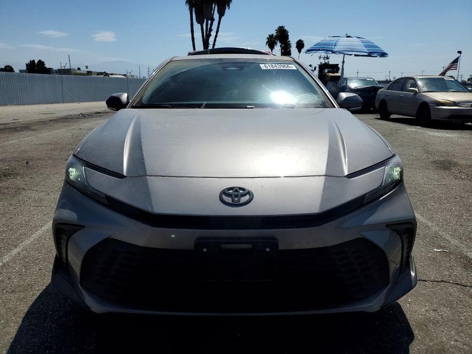 2026 TOYOTA CAMRY SE 5