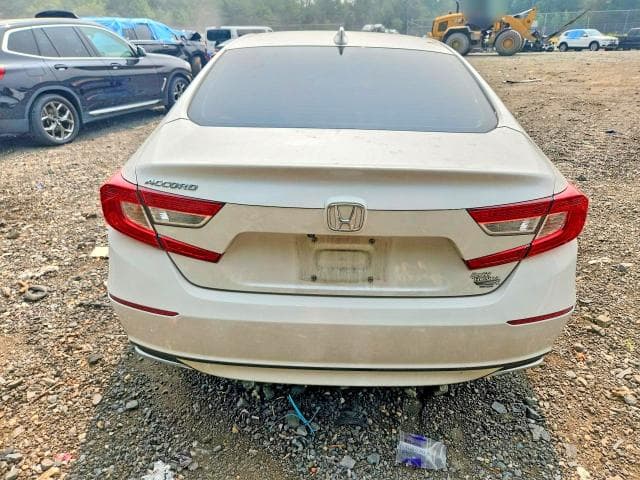 2019 HONDA ACCORD EX 6