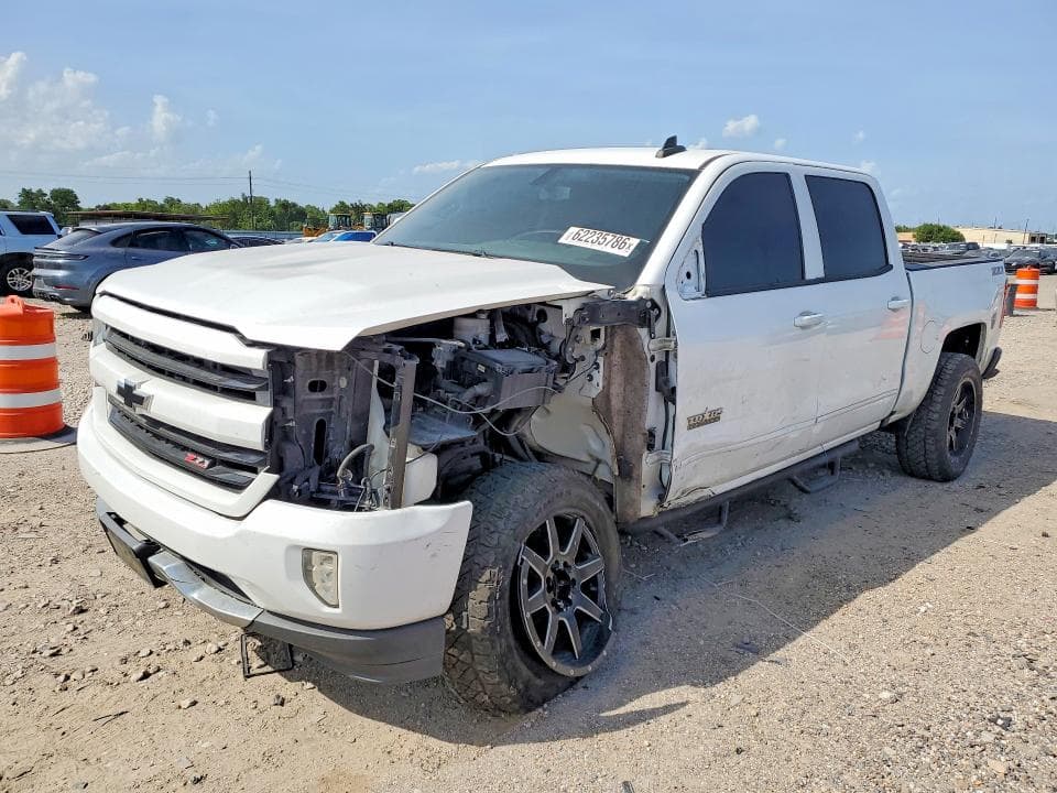 2017 CHEVROLET SILVERADO K1500 LT - 1