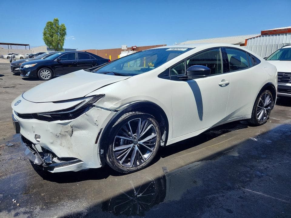 2025 TOYOTA PRIUS XLE