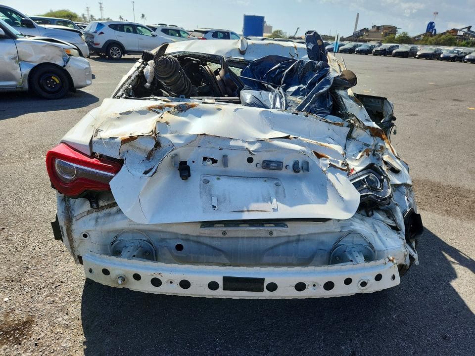 2017 TOYOTA 86 BASE 6