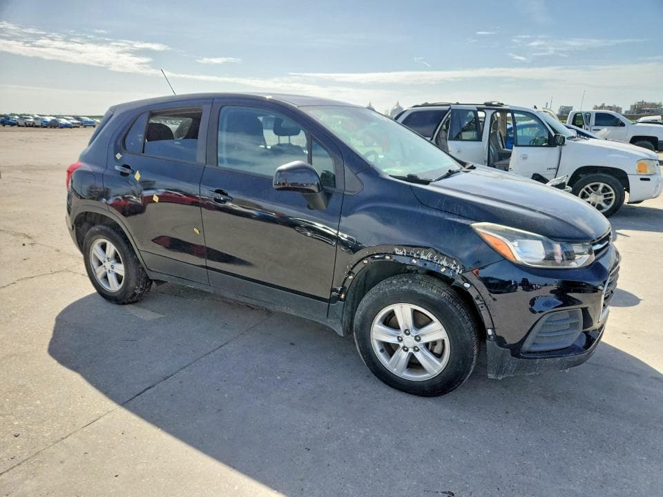 2021 CHEVROLET TRAX LS 4