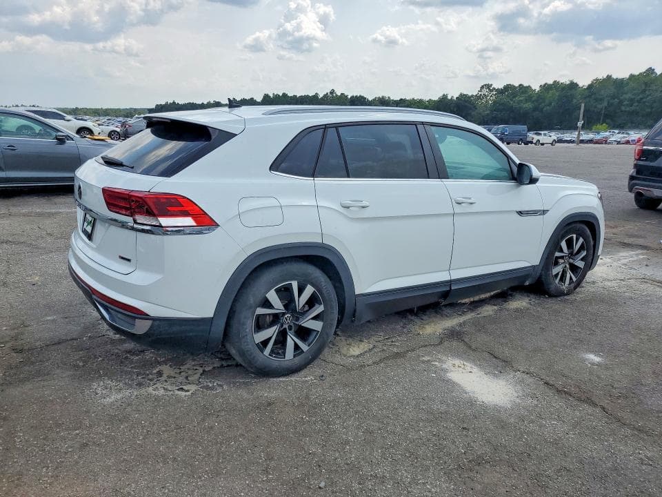 2020 VOLKSWAGEN ATLAS CROSS SPORT SE 3