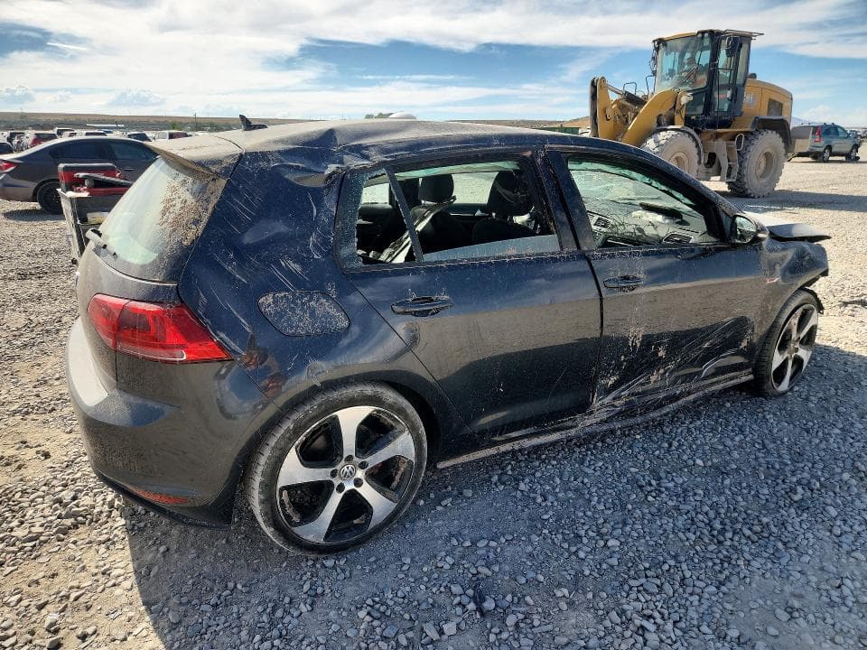 2017 VOLKSWAGEN GTI S 3