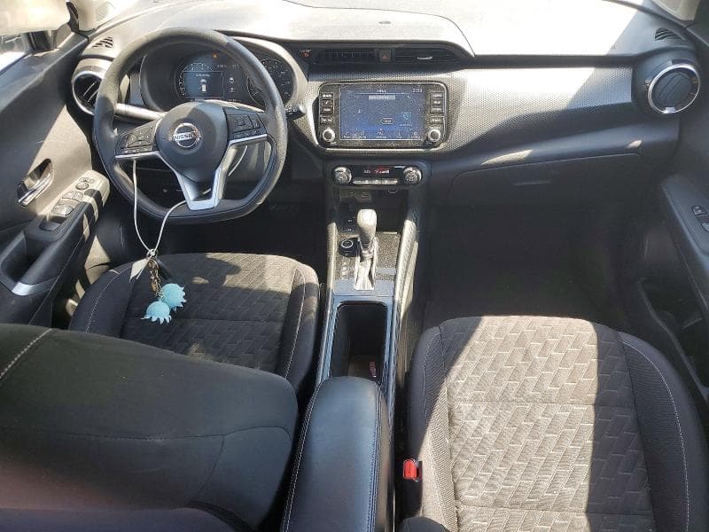 2021 NISSAN KICKS SV 8