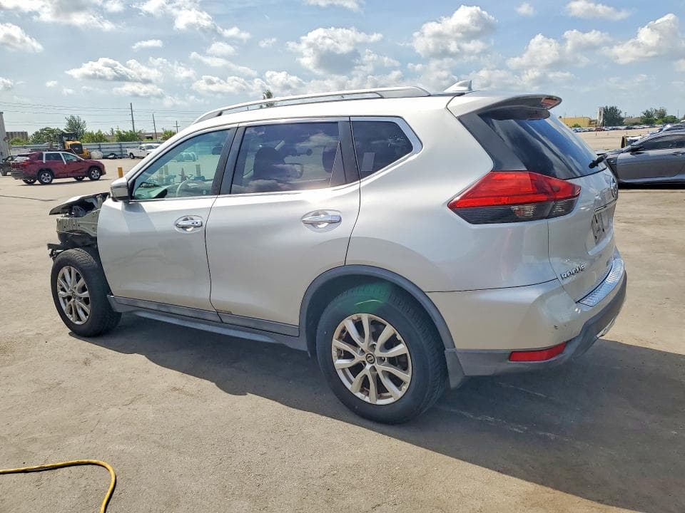 2017 NISSAN ROGUE SV 2
