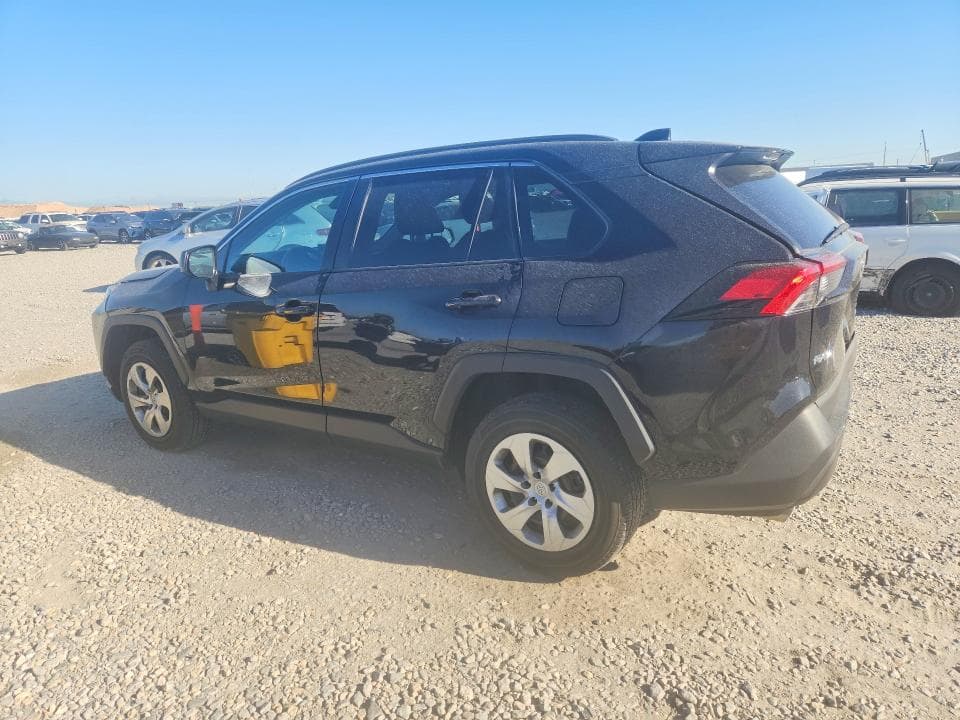 2020 TOYOTA RAV4 LE 2