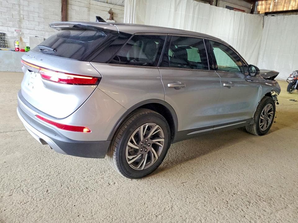 2023 LINCOLN CORSAIR 3