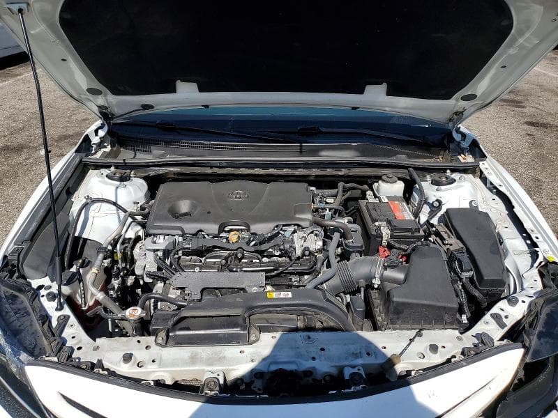 2022 TOYOTA CAMRY SE 11