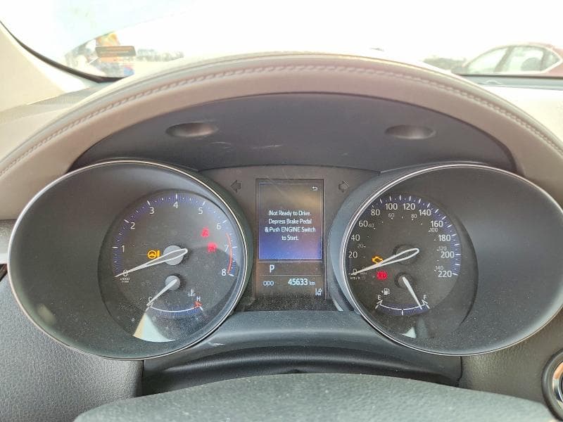 2022 TOYOTA C-HR XLE 9