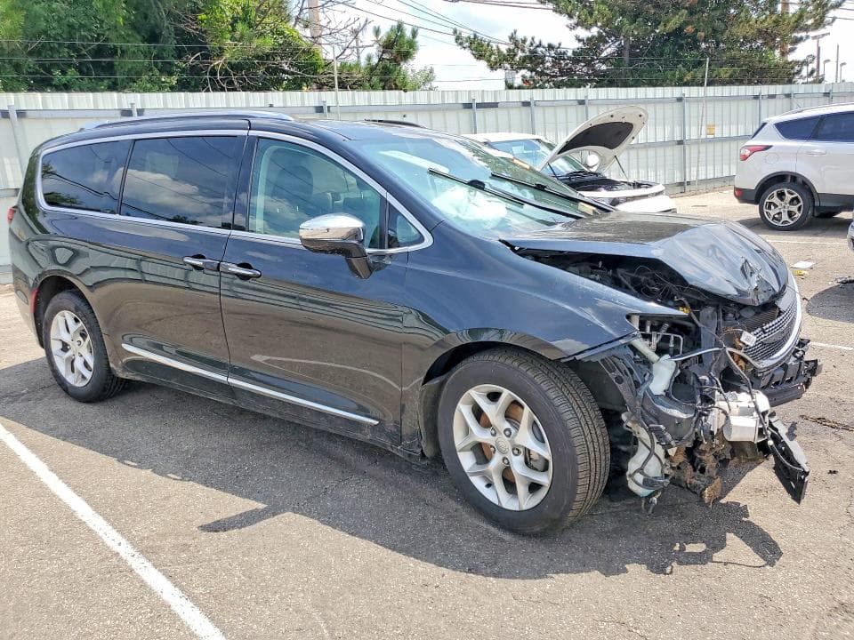 2020 CHRYSLER PACIFICA LIMITED 4